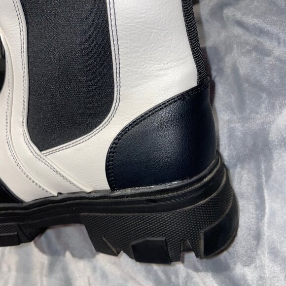 π Bundle Deal: 4 for $20! π White Chelsea booties size 8 - Picture 11 of 16
